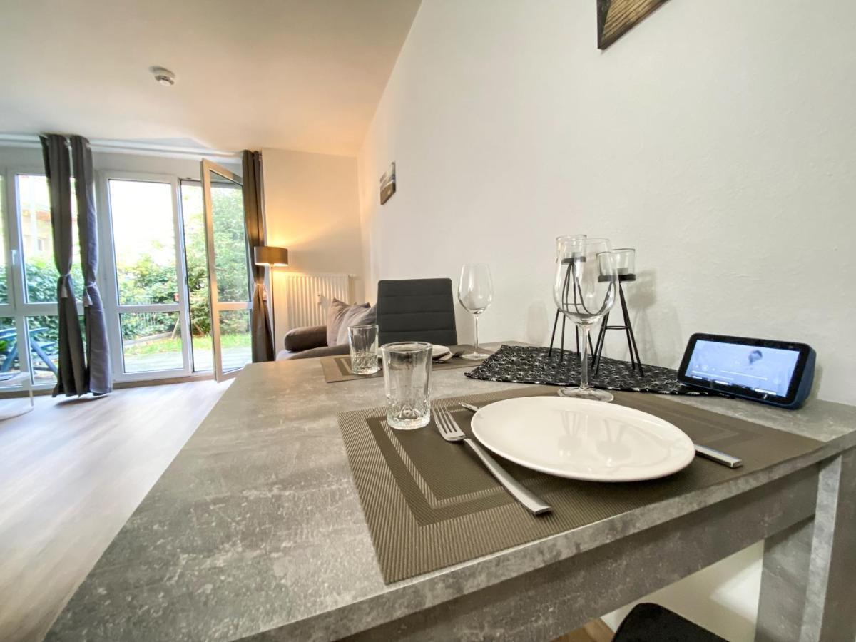 Wohlfuehl-Apartment Mit Kostenfreier Tiefgarage, Wifi & Terrasse Leipzig Exterior foto